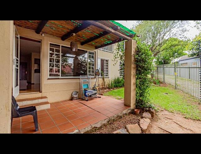2 BEDROOM APARTMENT FOR SALE IN LONEHILL